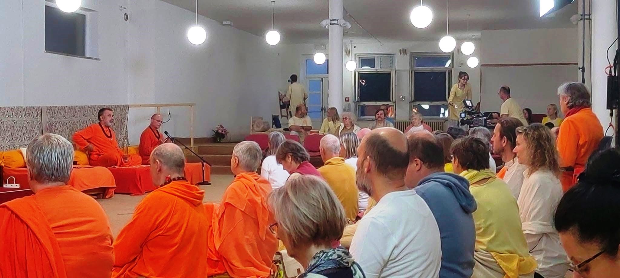 2025 05 VIshwaguruji13