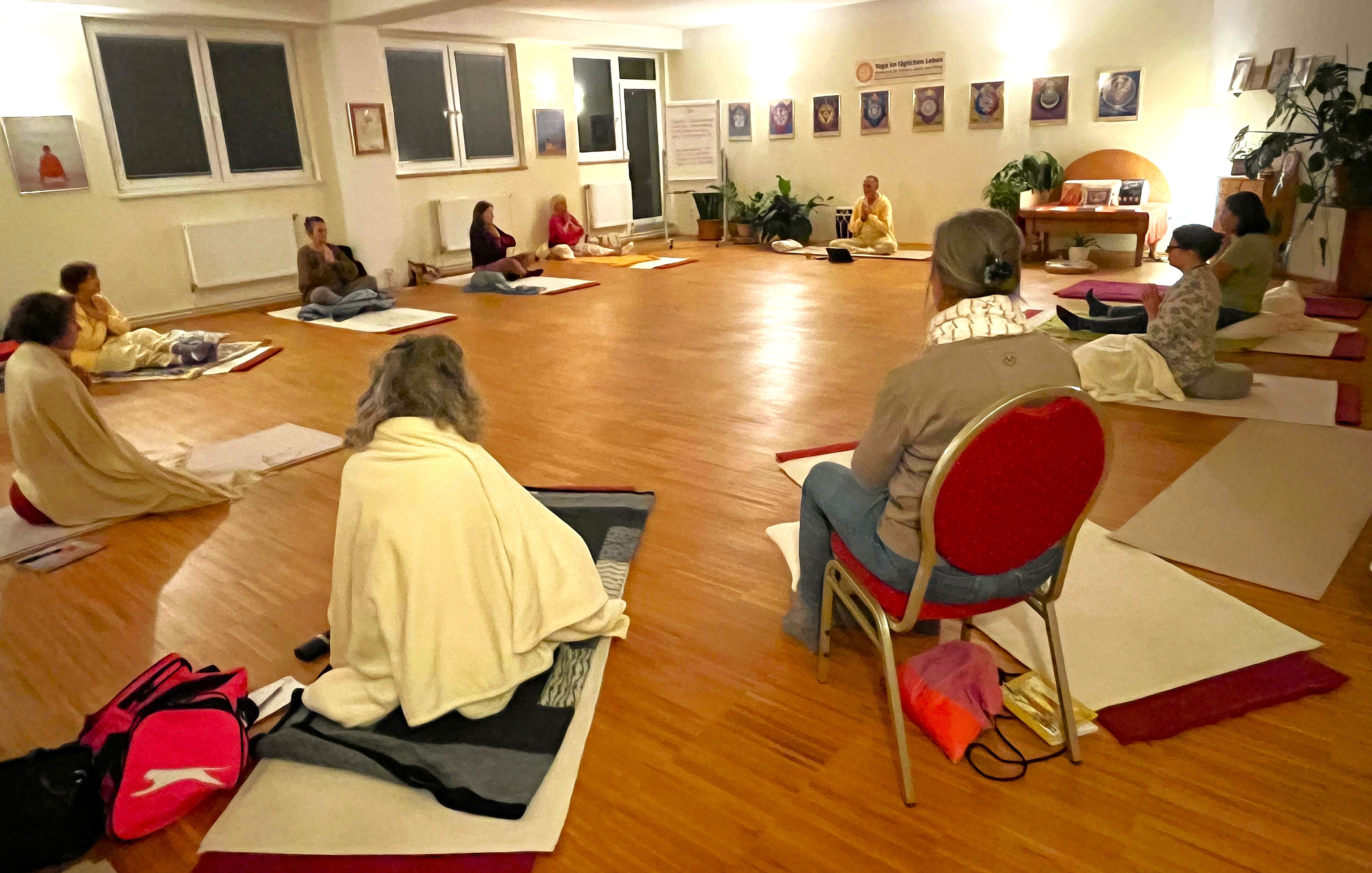 2026 10 25 StPoelten Bhakti Yoga